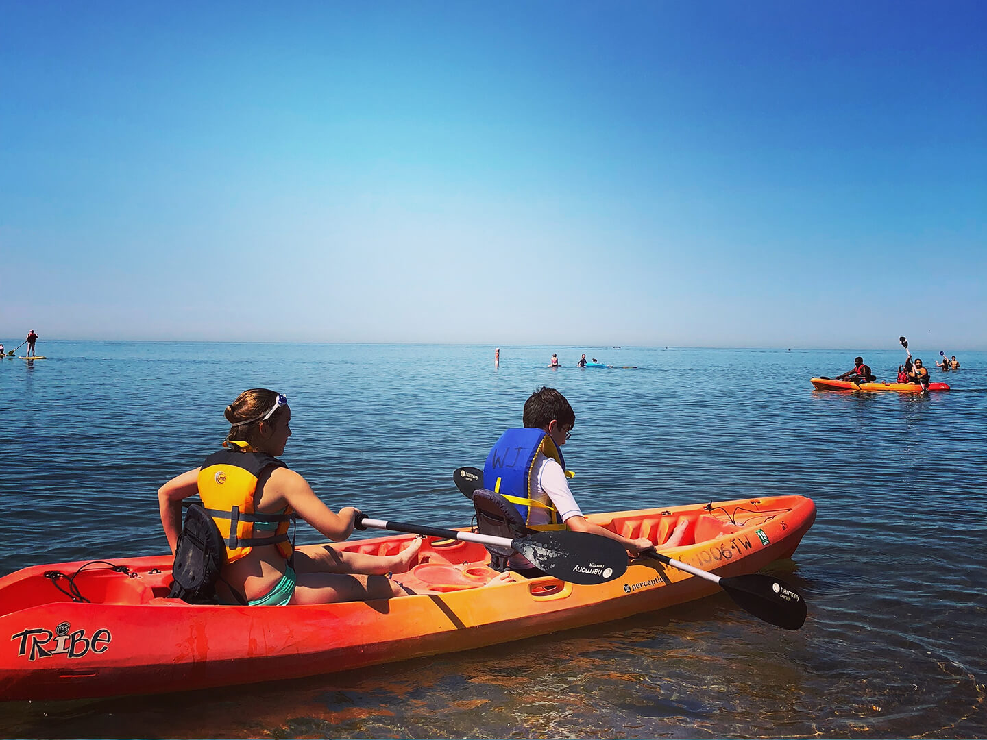 2 people kayaking at warren dunes